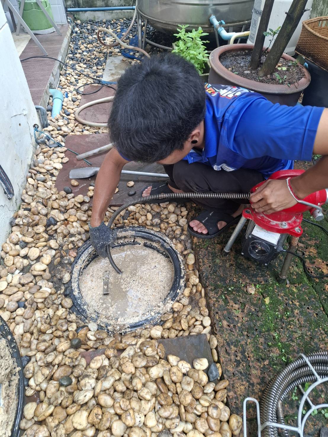 11 - https://ช่างท่อตันเซอร์วิส.com | บริการแก้ไขท่อตัน ส้วมตันครบวงจร ครอบคลุมทุกพื้นที่ด้วยทีมช่างประสบการณ์กว่า 10 ปี พร้อมเครื่องมือพิเศษ รับประกันจบงานไว ไม่ทิ้งปัญหากวนใจ