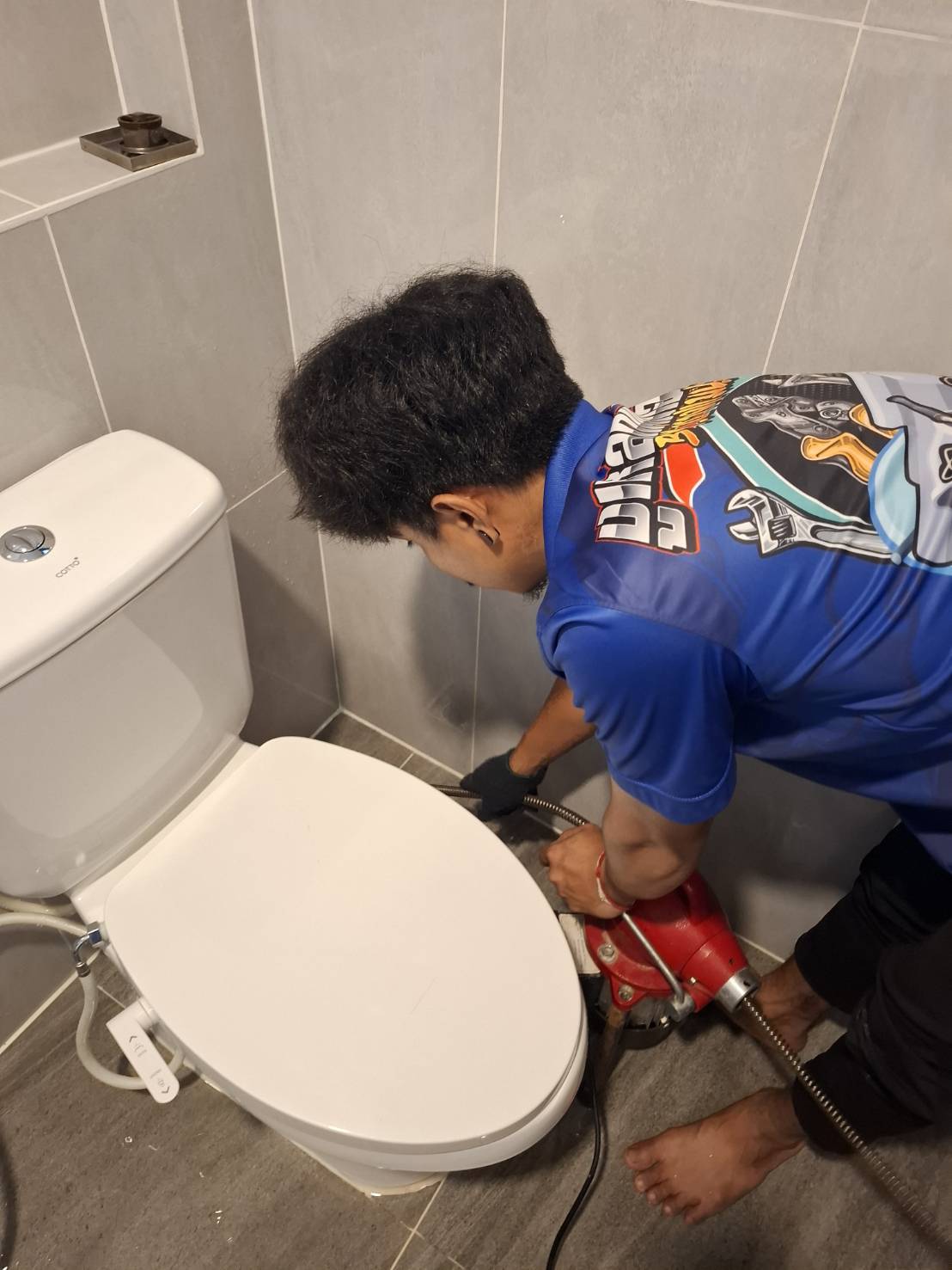 19 - https://ช่างท่อตันเซอร์วิส.com | บริการแก้ไขท่อตัน ส้วมตันครบวงจร ครอบคลุมทุกพื้นที่ด้วยทีมช่างประสบการณ์กว่า 10 ปี พร้อมเครื่องมือพิเศษ รับประกันจบงานไว ไม่ทิ้งปัญหากวนใจ